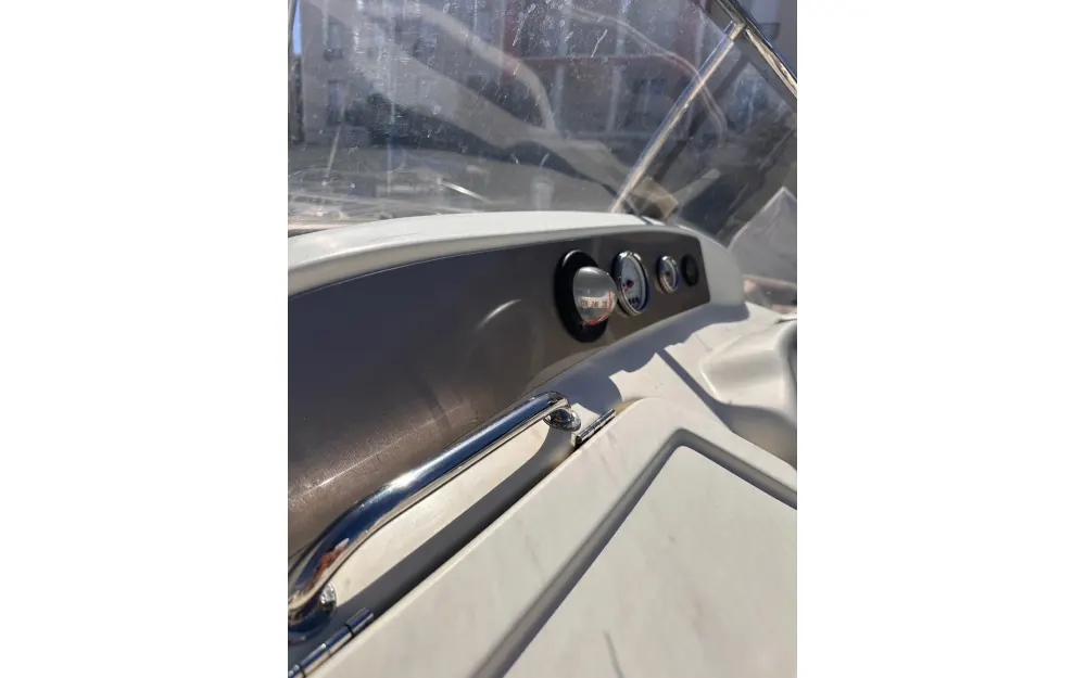 slider 8 Jeanneau Cap Camarat 545 Style