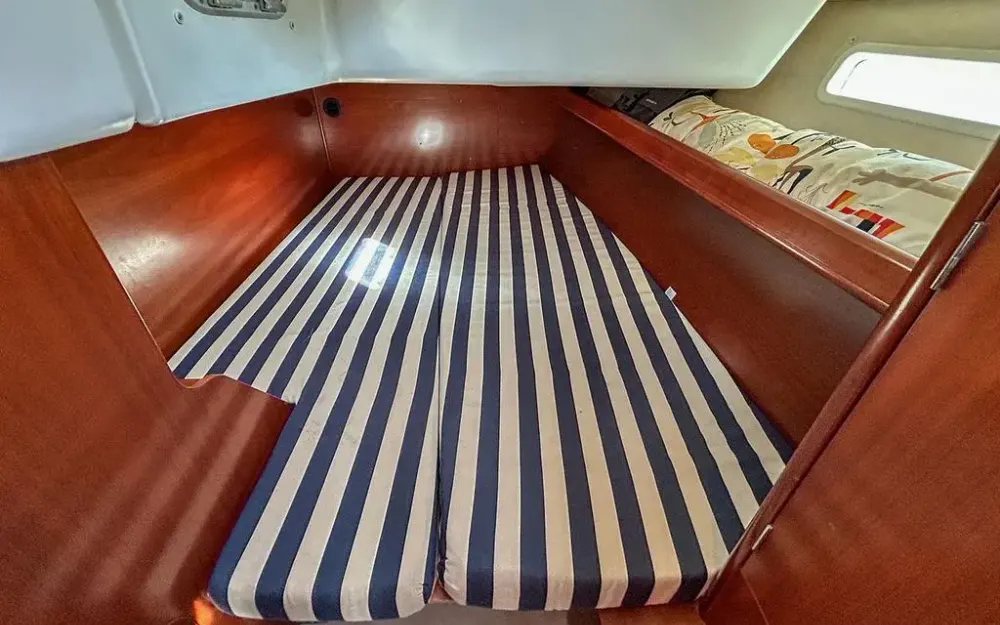 slider 18 Beneteau Oceanis 393 Clipper