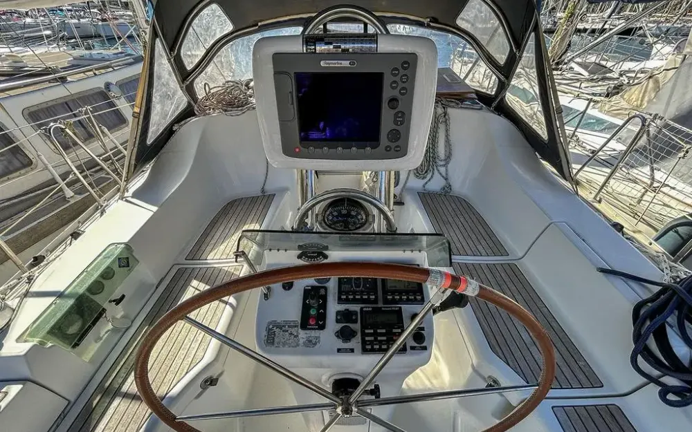 slider 5 Beneteau Oceanis 393 Clipper
