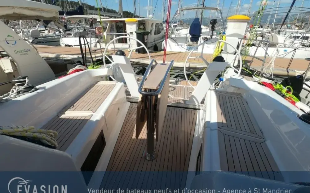 slider 5 Dehler  38 SQ