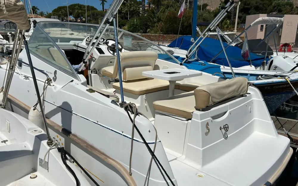 slider 19 Beneteau Antares 701