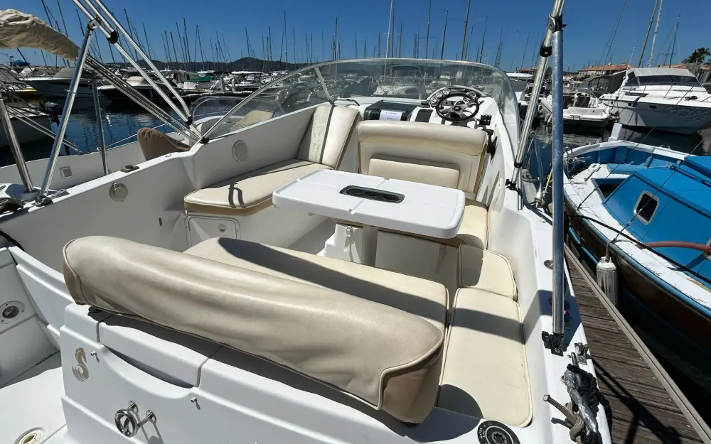 slider 6 Beneteau Antares 701