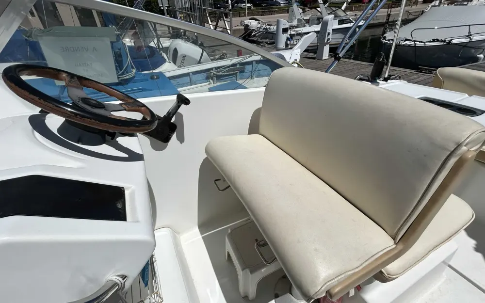 slider 8 Beneteau Antares 701