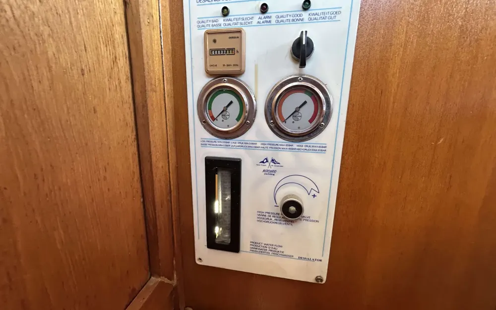 slider 11 Grand Banks  42 Europa