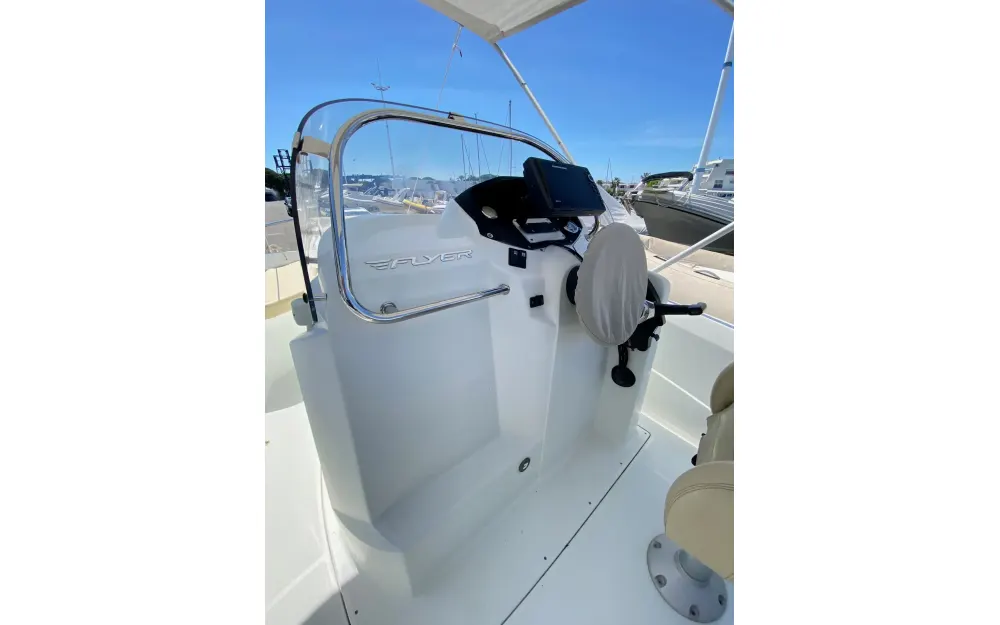 slider 5 Beneteau Flyer 500 Open