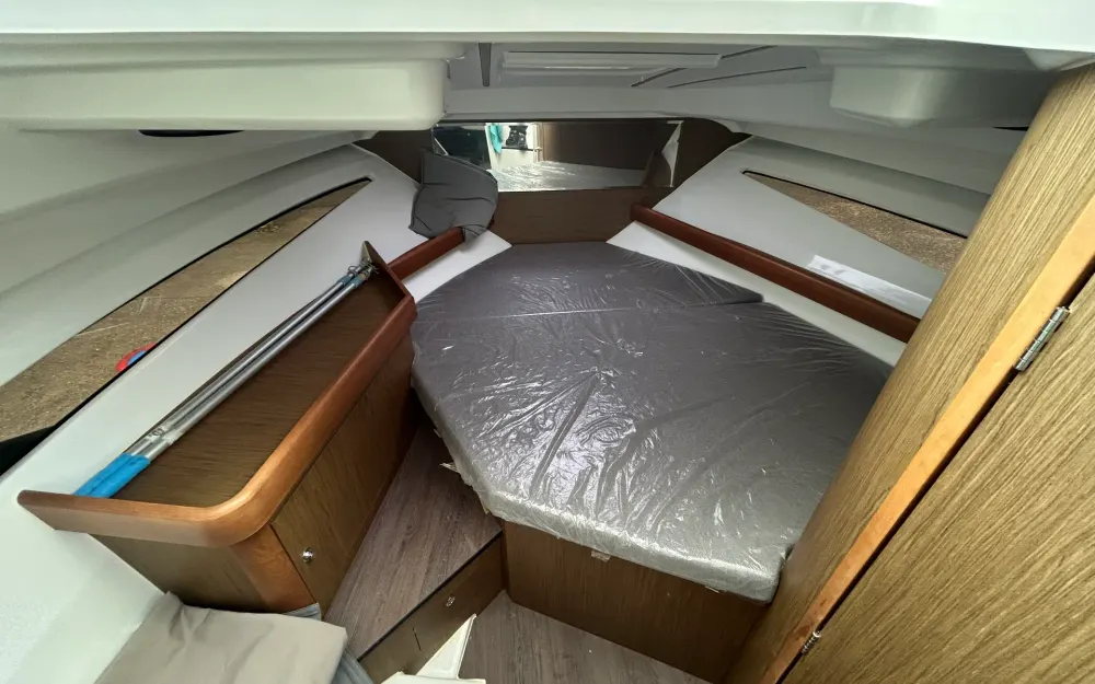 slider 3 Beneteau Antares 880