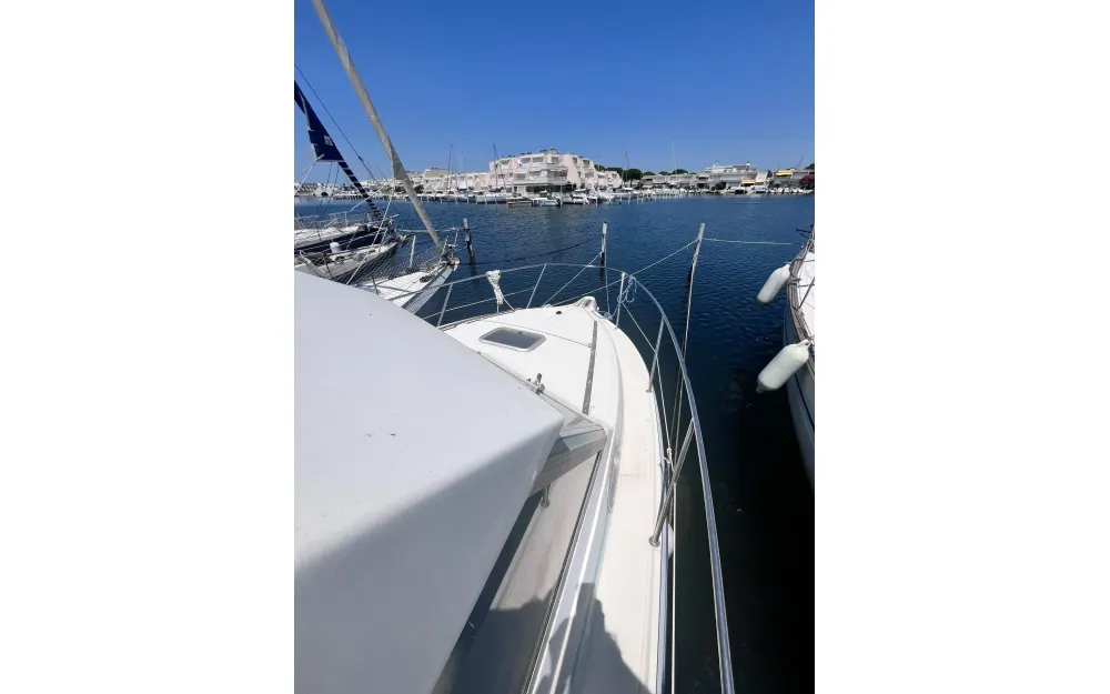 slider 11 Beneteau Antares 805