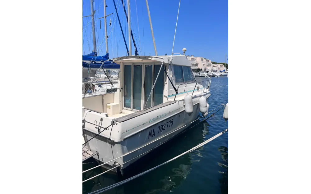 slider 0 Beneteau Antares 805
