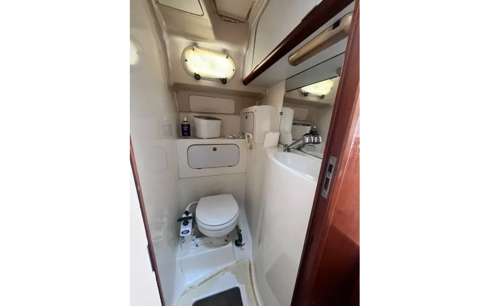slider 15 Beneteau Antares 805