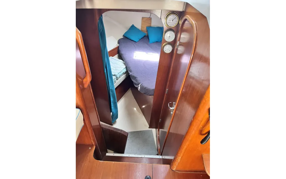 slider 29 Beneteau Antares 805