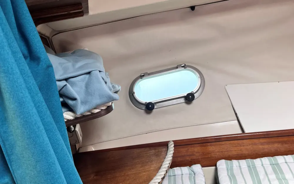 slider 31 Beneteau Antares 805