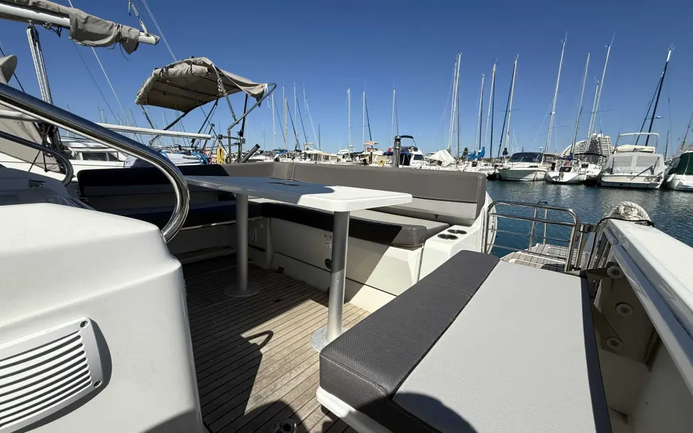 slider 11 Jeanneau Cap Camarat 9.0 CC