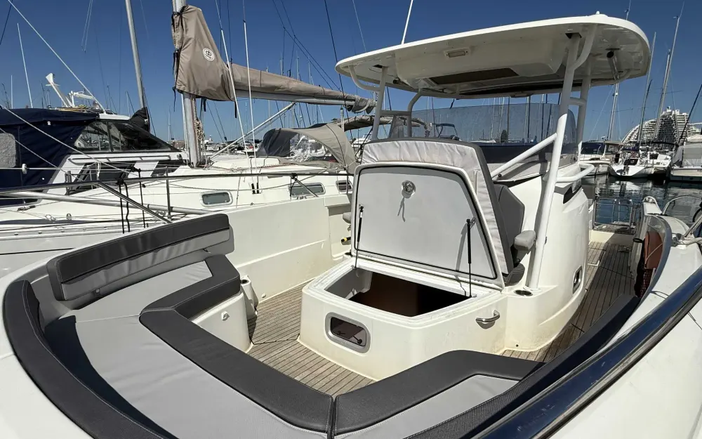 slider 3 Jeanneau Cap Camarat 9.0 CC