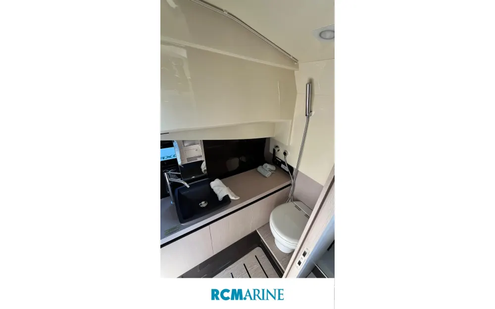 slider 23 Invictus  320 Gts
