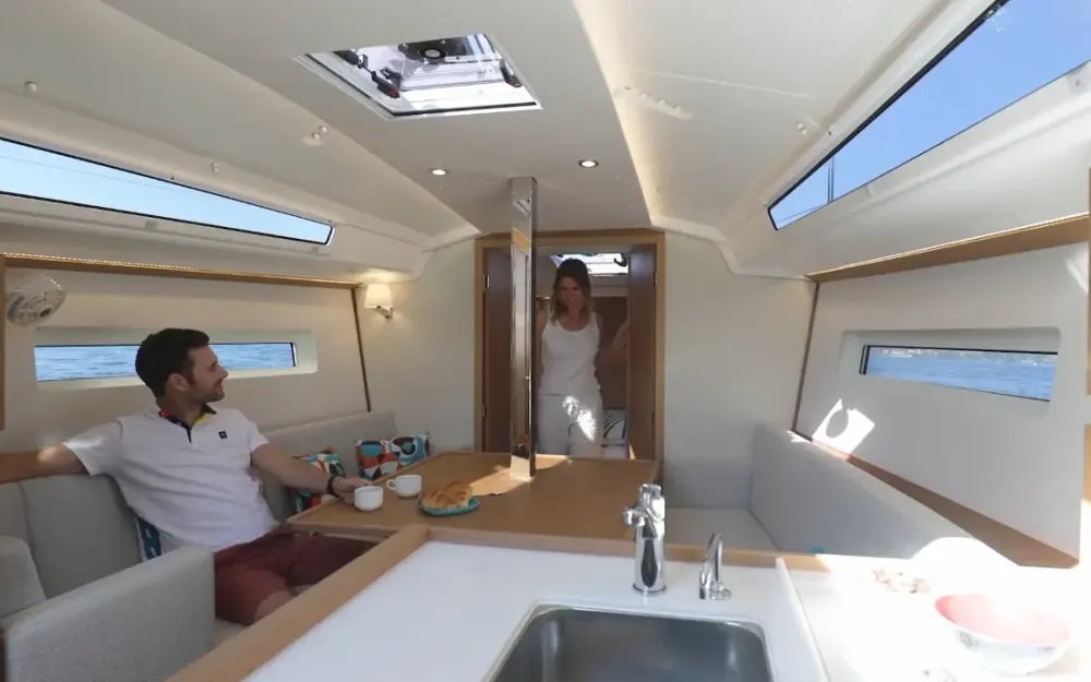slider 2 Jeanneau sun odyssey 350