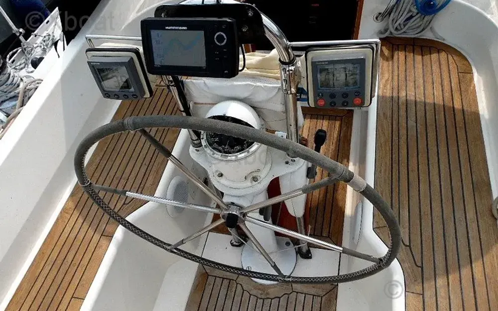 slider 5 Marine Project Moody 425