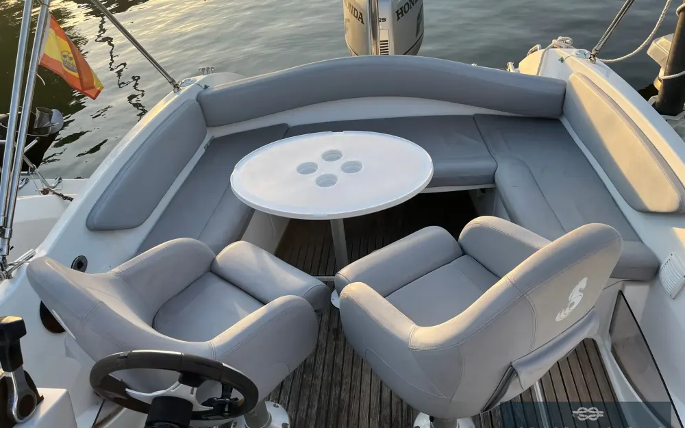 slider 5 Beneteau Flyer 750 Sun Deck Miami