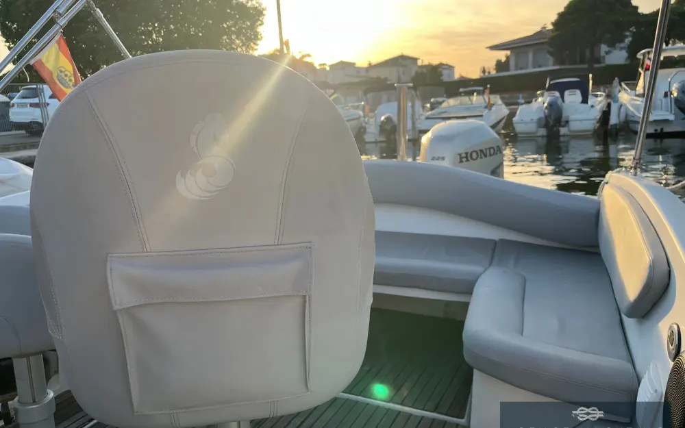 slider 8 Beneteau Flyer 750 Sun Deck Miami