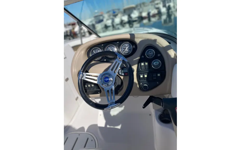 slider 9 Four Winns Horizon 260
