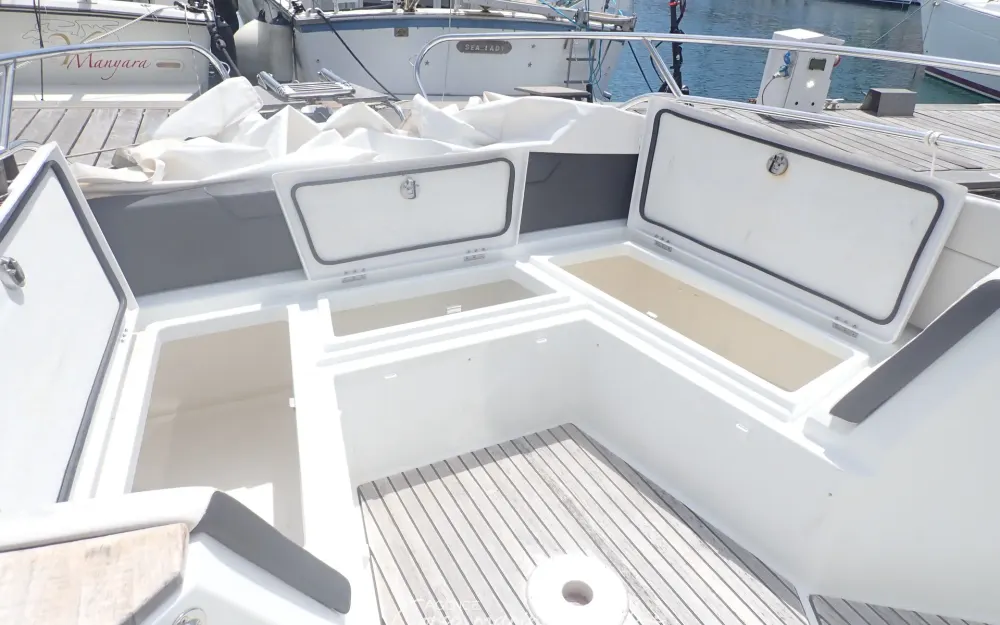 slider 6 Beneteau Flyer 8.8 SPACEdeck