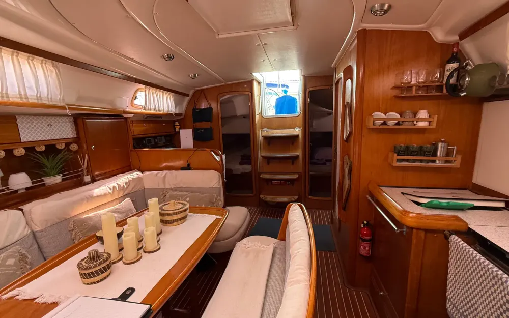 slider 11 Bavaria 42 cruiser