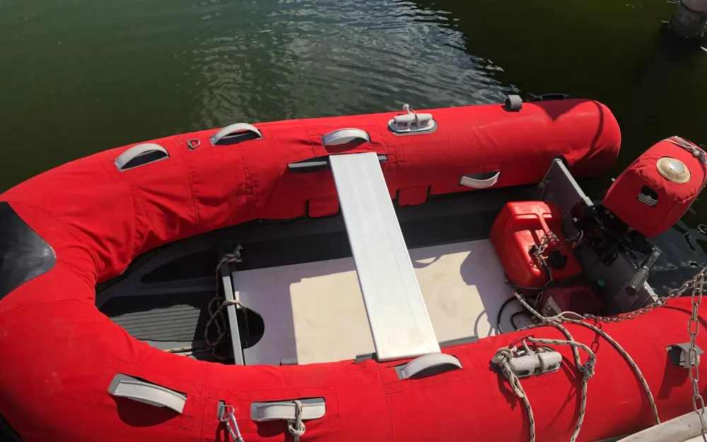 slider 4 Bavaria 42 cruiser