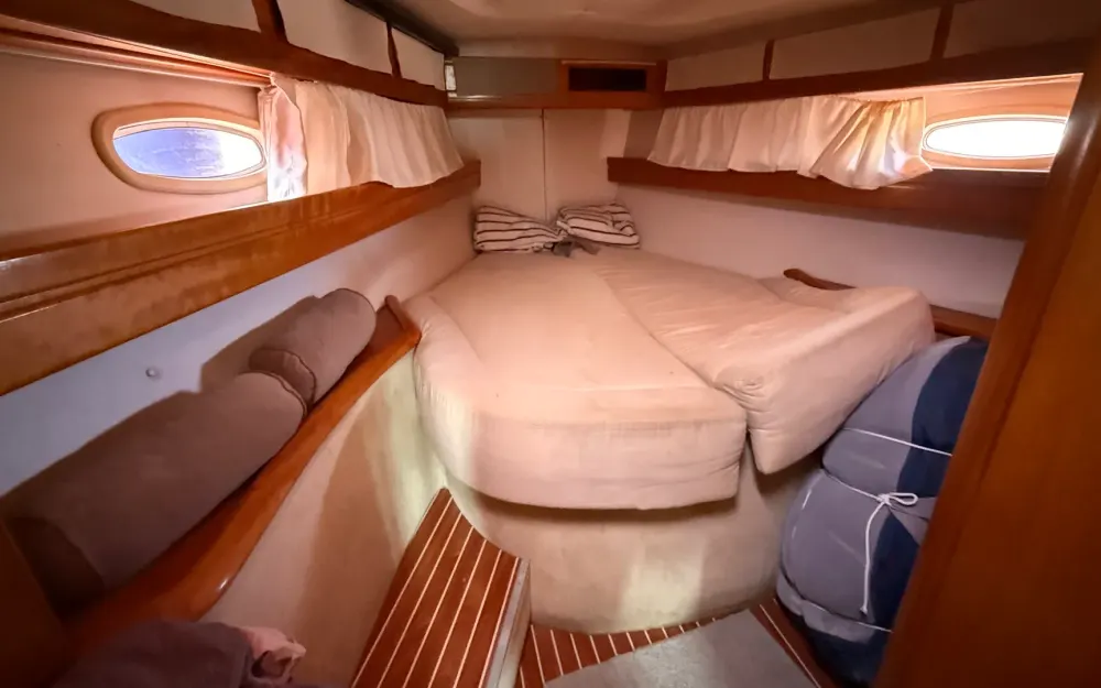 slider 6 Bavaria 42 cruiser