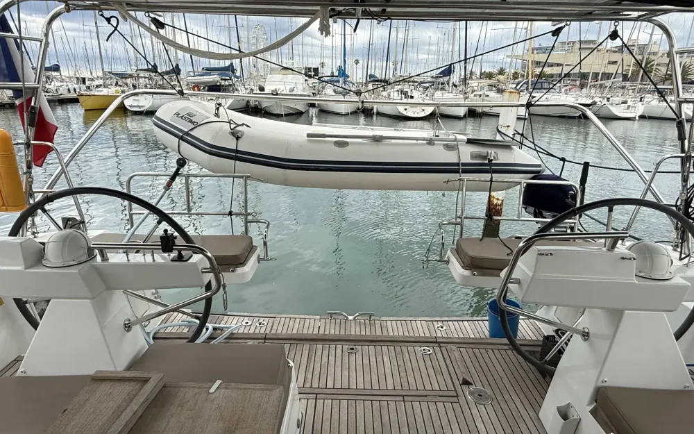 slider 15 Beneteau Sense 50