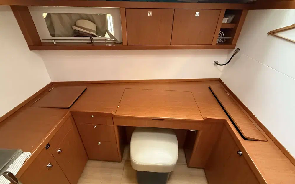 slider 35 Beneteau Sense 50