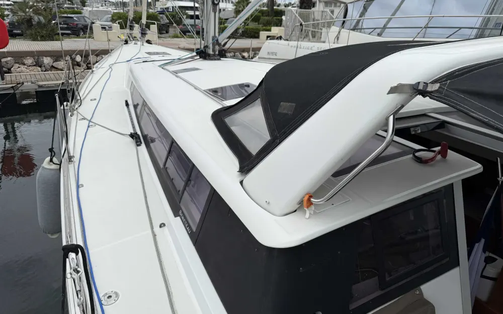 slider 3 Beneteau Sense 50