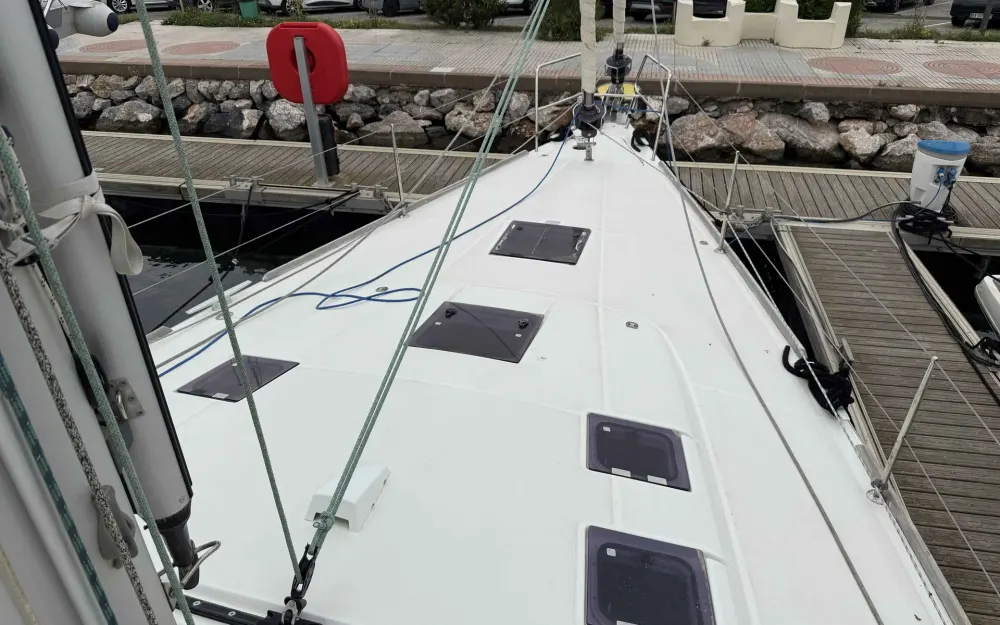 slider 6 Beneteau Sense 50