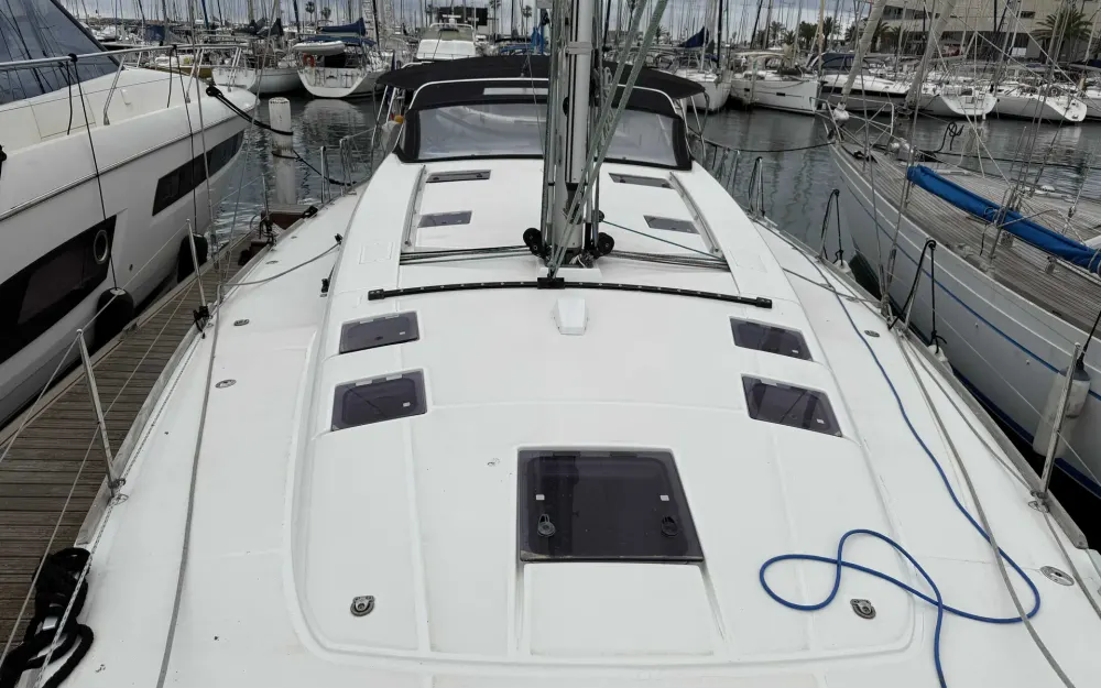 slider 7 Beneteau Sense 50