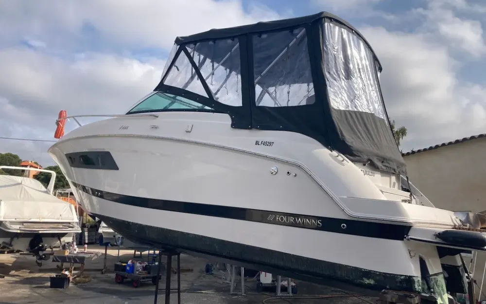 slider 0 Four Winns Vista 255
