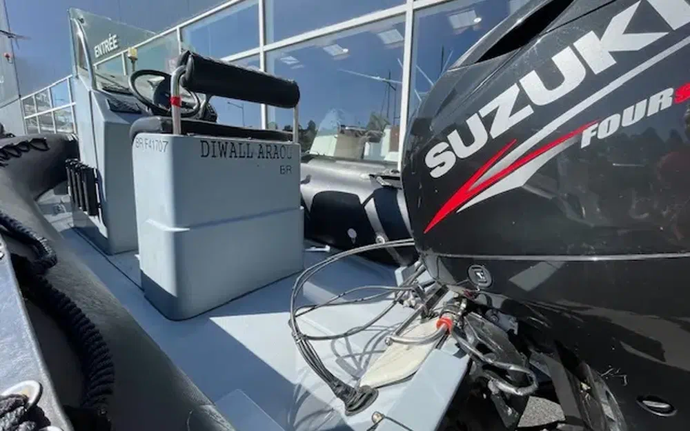 slider 10 3D Tender Patrol 550