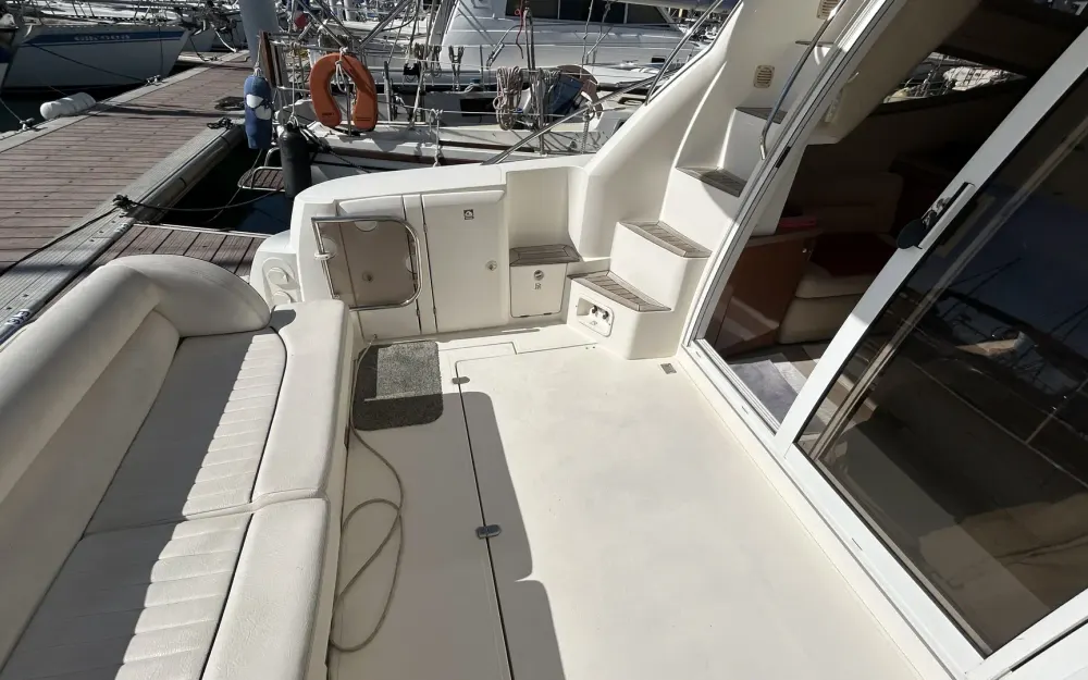 slider 12 Sealine  F 34