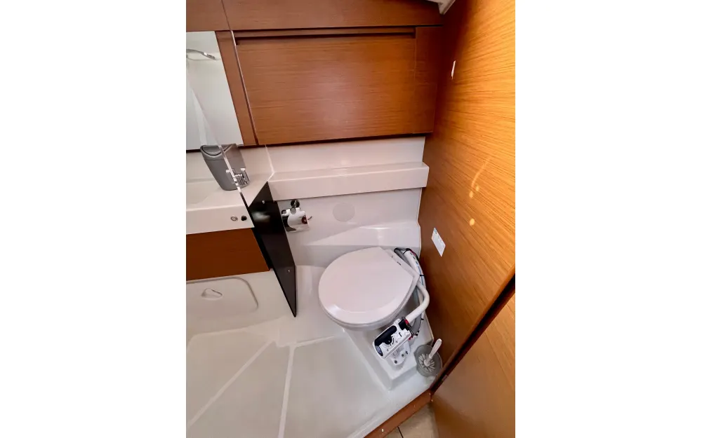 slider 25 Jeanneau Sun Odyssey 410