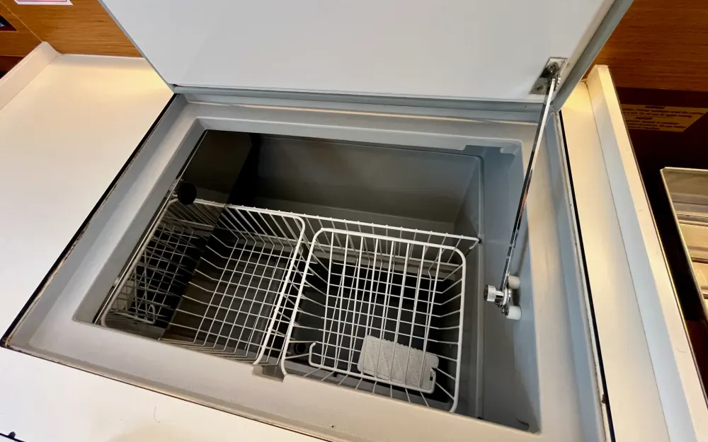 slider 20 Jeanneau Sun Odyssey 410
