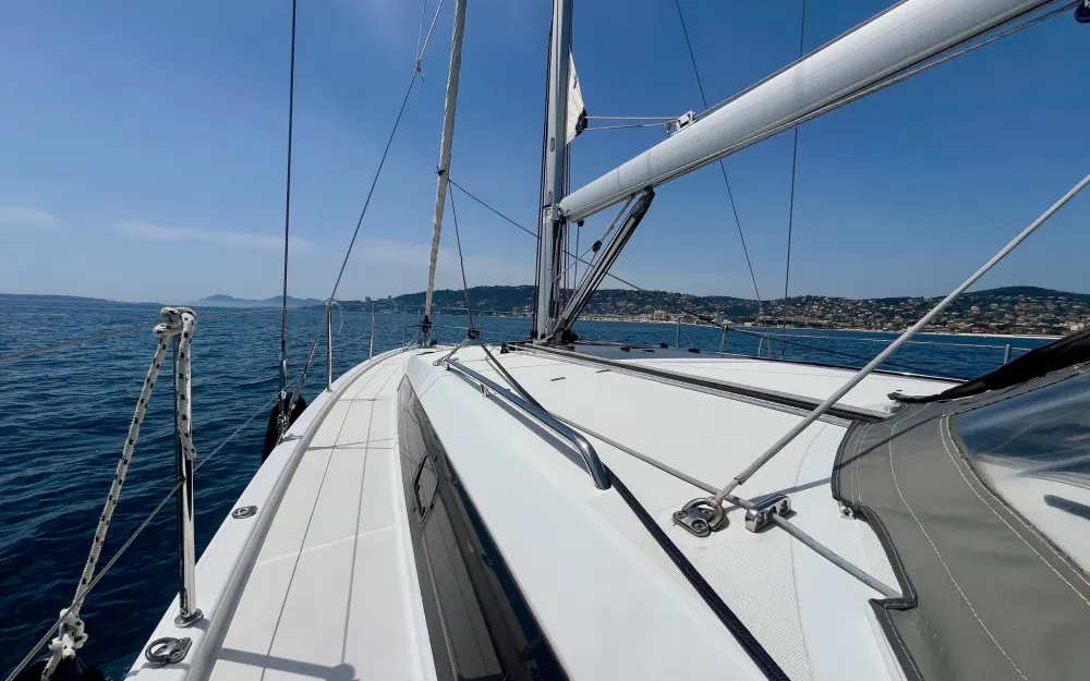 slider 5 Jeanneau Sun Odyssey 410