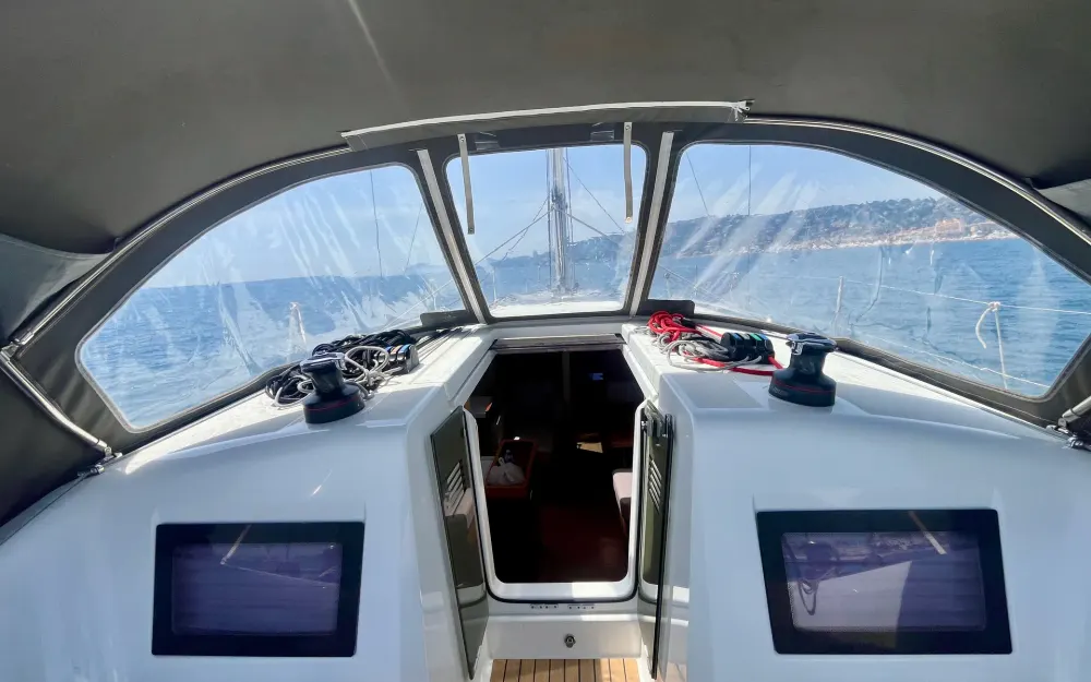 slider 10 Jeanneau Sun Odyssey 410
