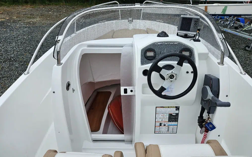 slider 6 Jeanneau Cap Camarat 5.5 CC