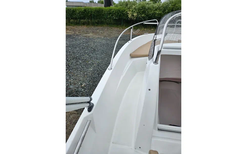 slider 8 Jeanneau Cap Camarat 5.5 CC