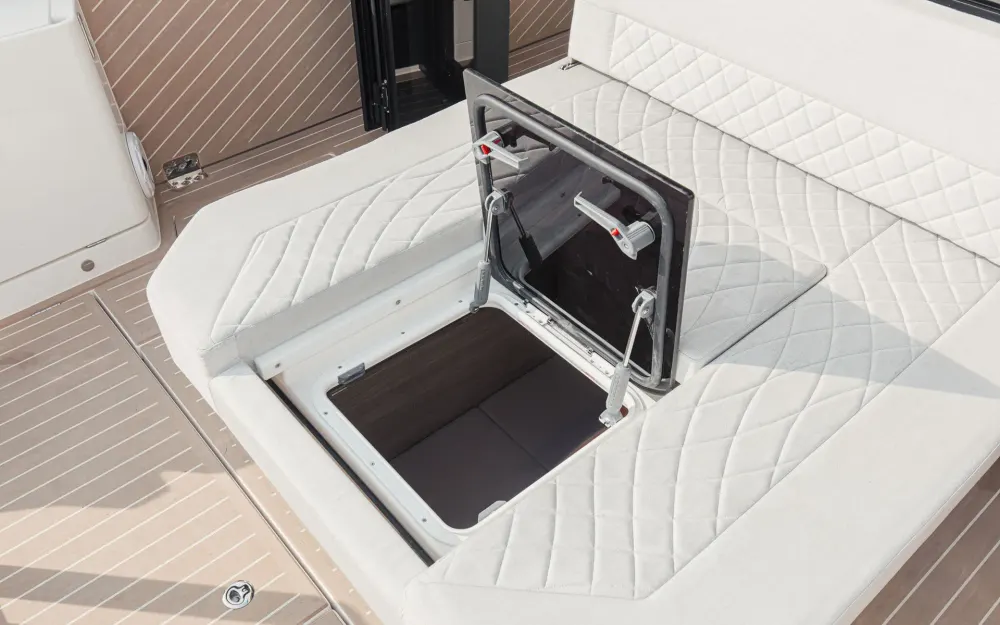 slider 9 Saxdor 400 GTO