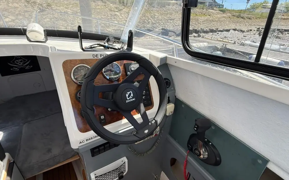 slider 11 Quicksilver  650 Camping