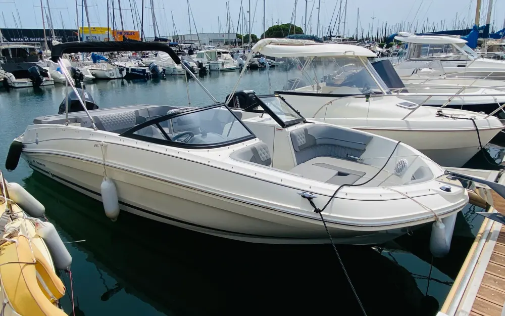 slider 0 Bayliner VR6 OB