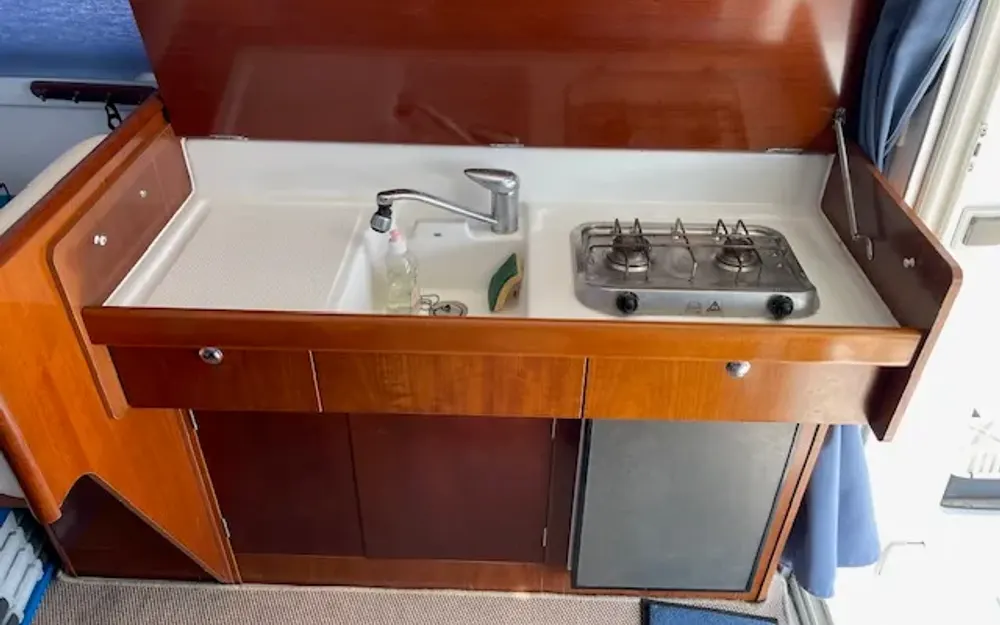 slider 18 Beneteau Antares Serie 9 Limited