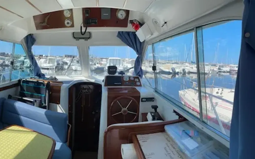 slider 5 Beneteau Antares Serie 9 Limited
