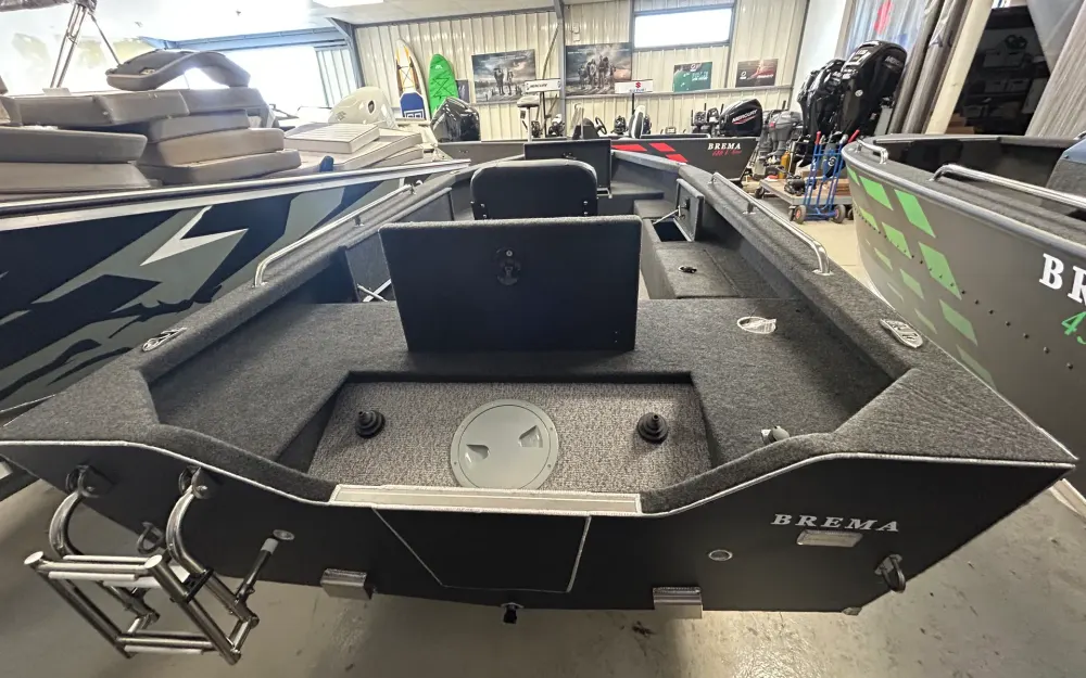 slider 3 Brema  435 v Fishing Plus 