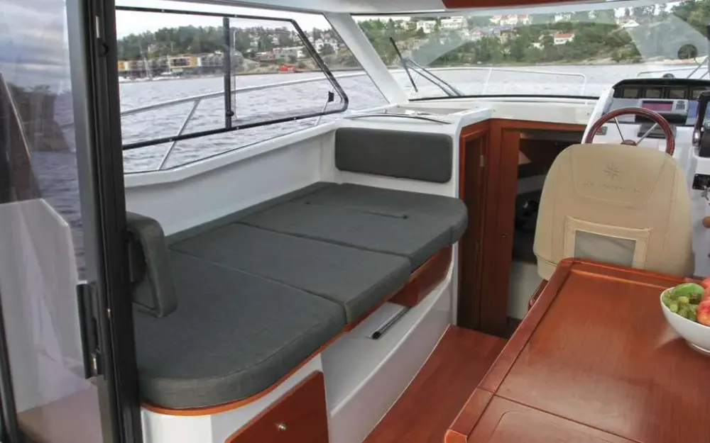 slider 6 Jeanneau Merry Fisher 855