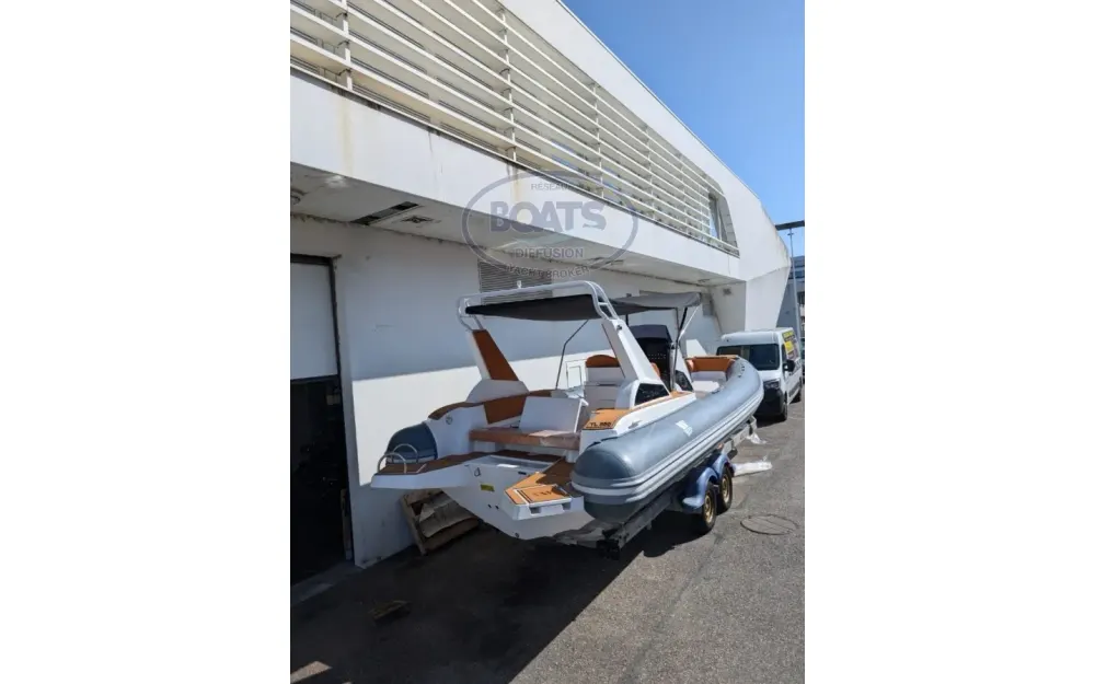 slider 10 Tiger Marine Top Line 850