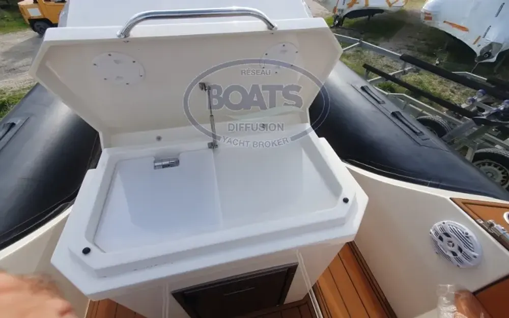 slider 5 Tiger Marine Top Line 850